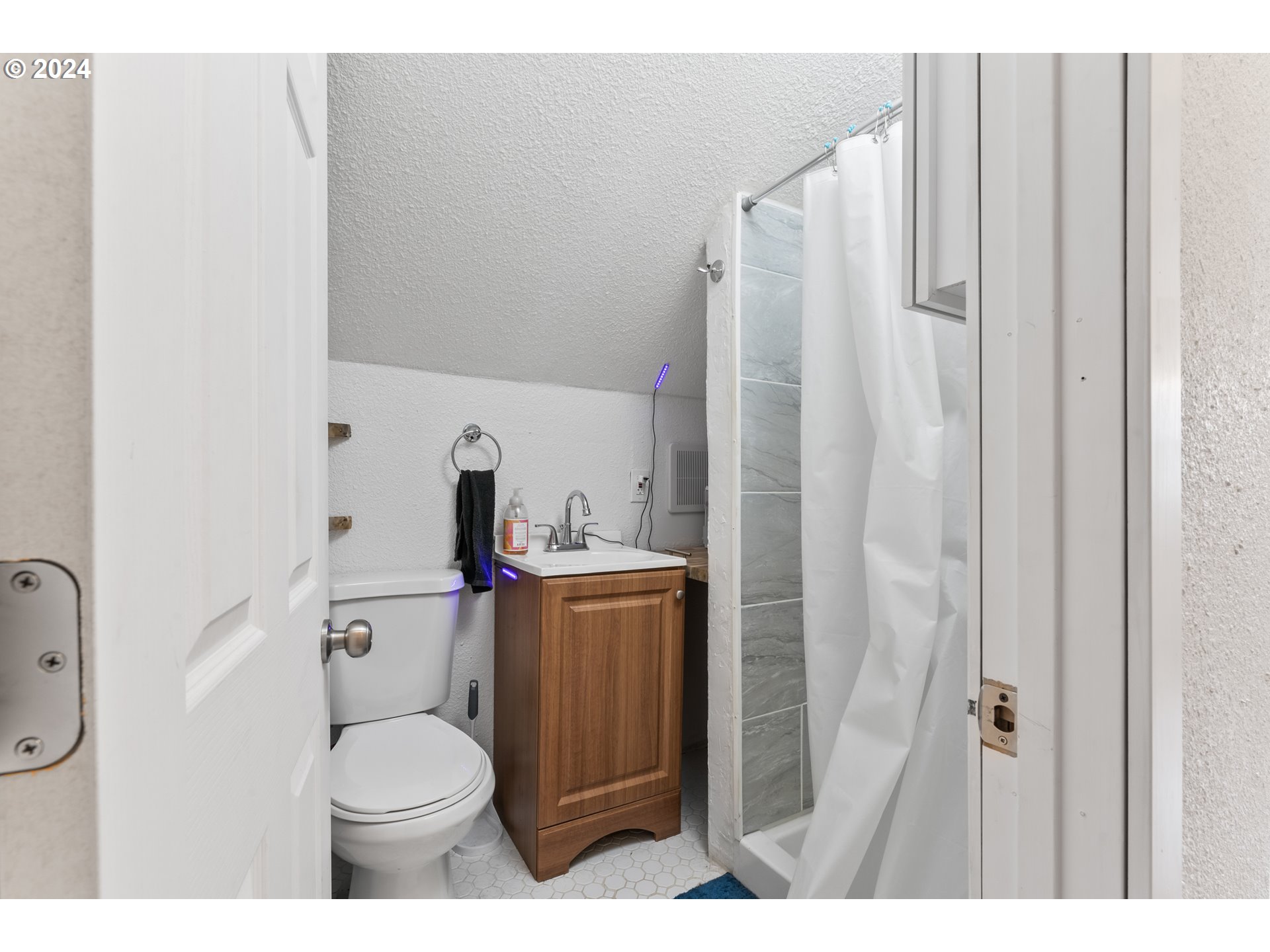 38365 Dexter Road Dexter, OR 97431 - Photo 26 of 41