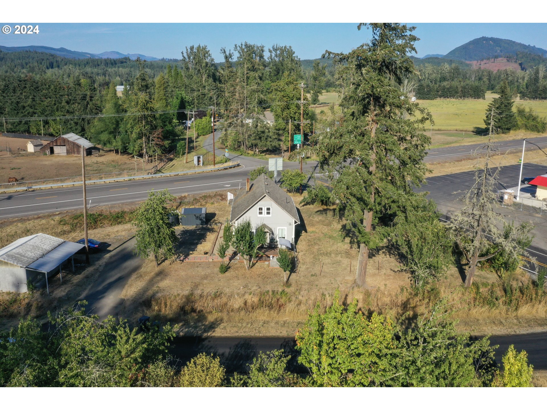 38365 Dexter Road Dexter, OR 97431 - Photo 34 of 41