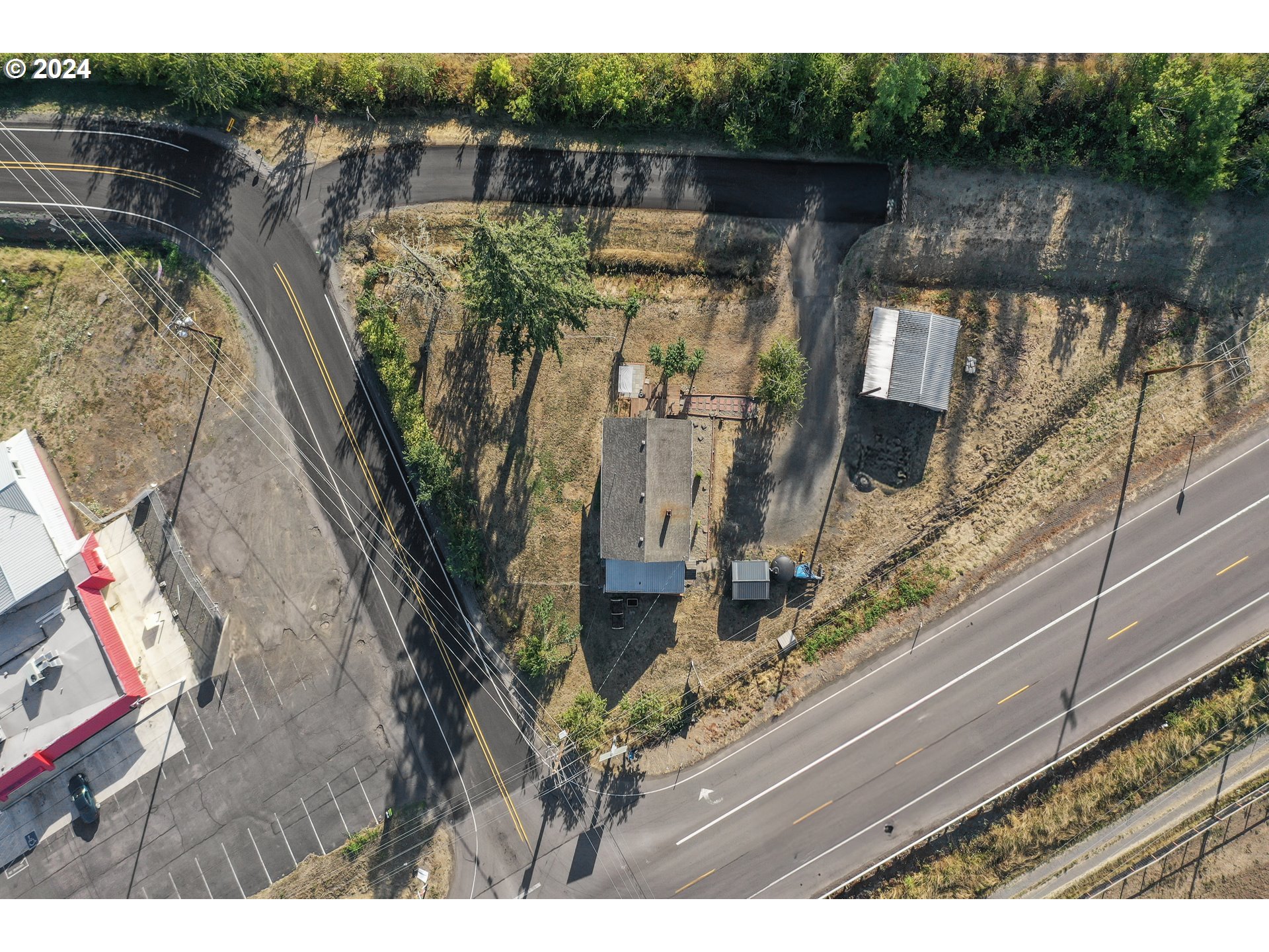 38365 Dexter Road Dexter, OR 97431 - Photo 37 of 41