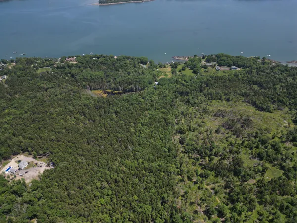 $825,000 | 1 Mallard Pond Road, Harpswell, ME 04079