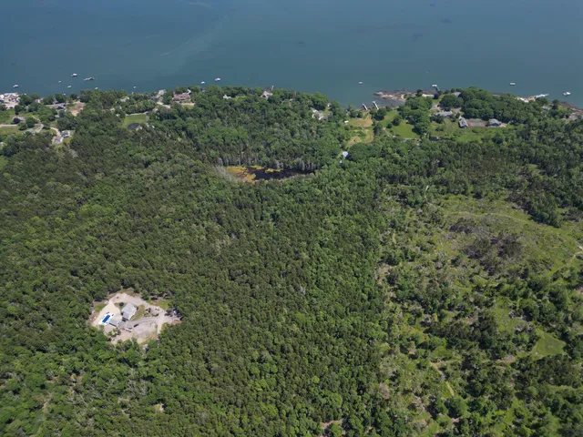 $825,000 | 1 Mallard Pond Road, Harpswell, ME 04079