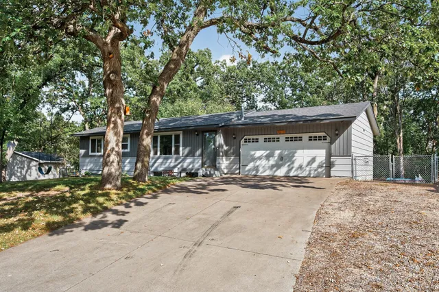 $308,000 | 26315 6th Street West, Zimmerman, MN 55398