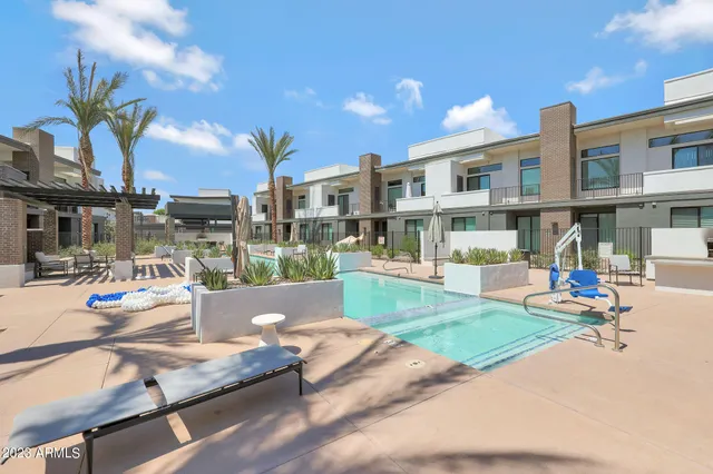 $1,995 | 6060 East Baseline Road, Unit 176, Mesa, AZ 85206