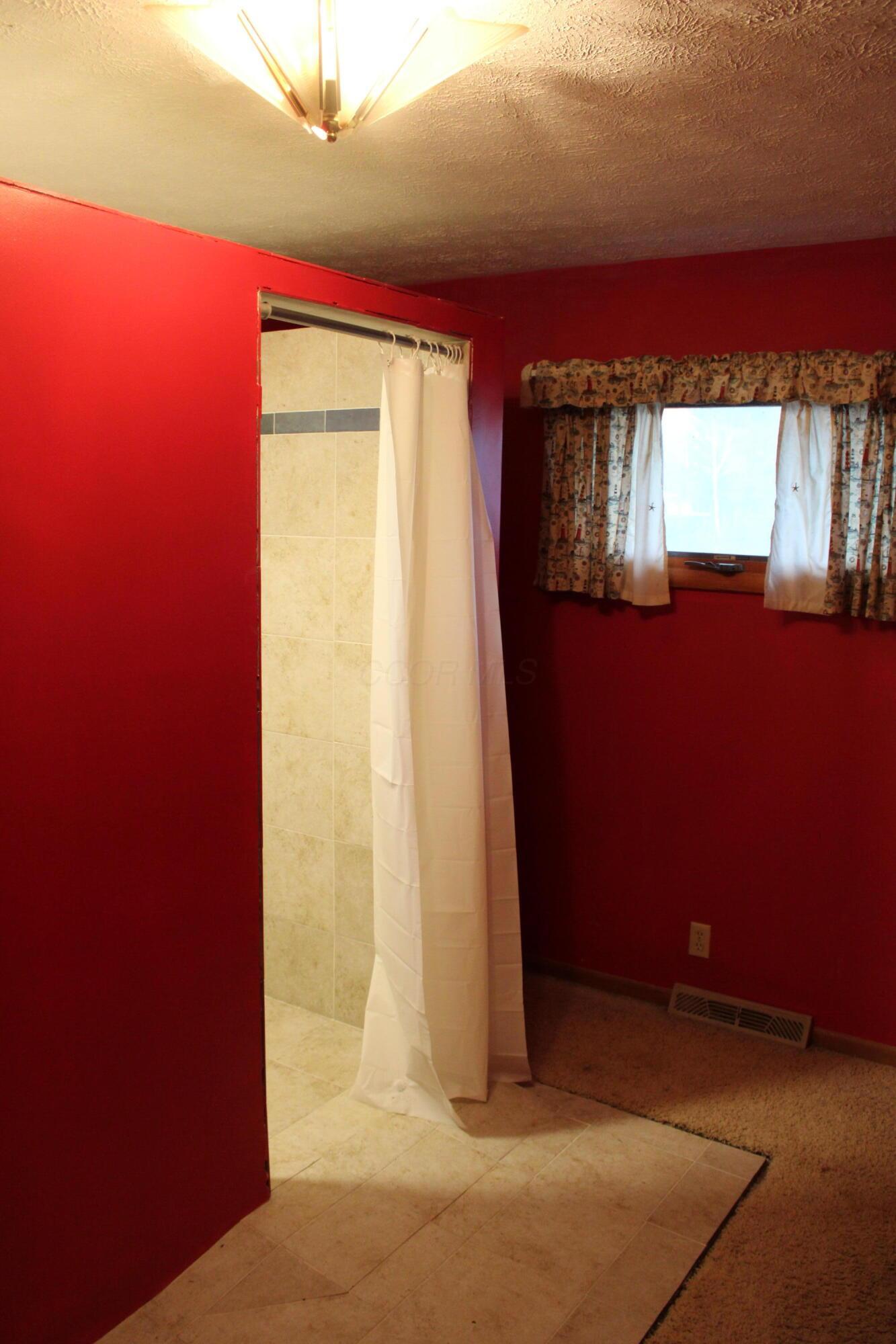 3270 Riverside Airport Road Zanesville, OH 43701 - Photo 22 of 24 Bedroom 3