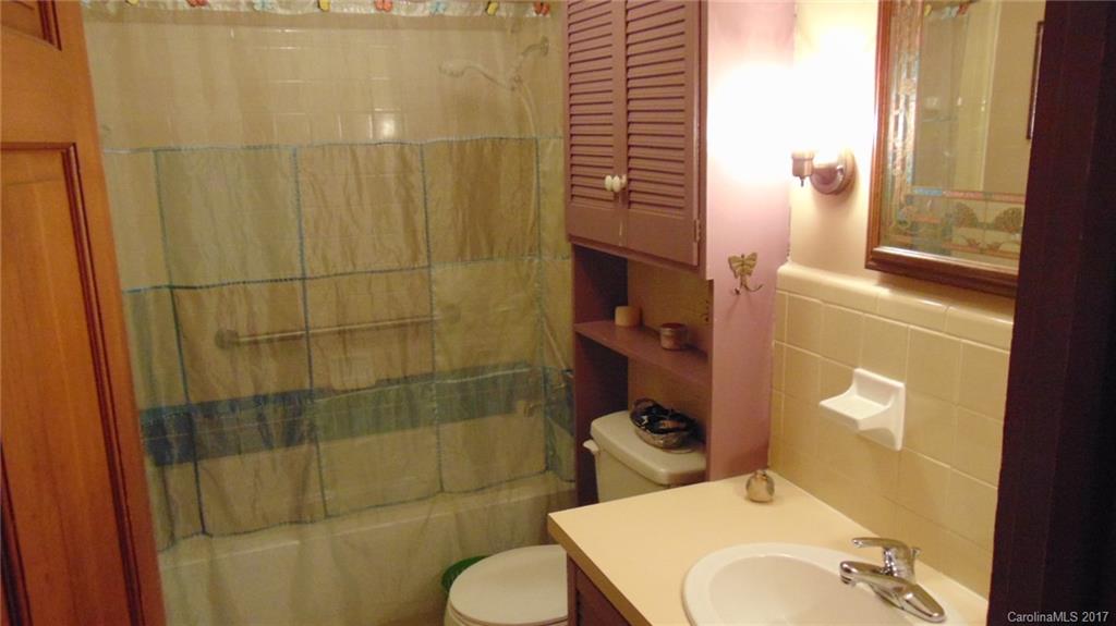 135 Chimney Rock Road Rutherfordton, NC 28139 - Photo 16 of 24 Gallery Image 16