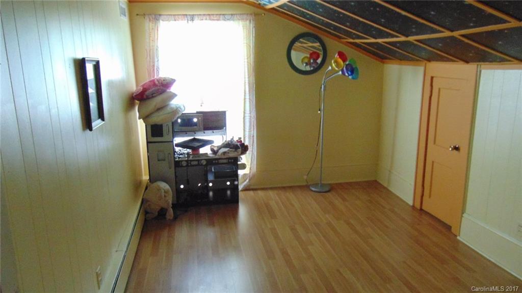 135 Chimney Rock Road Rutherfordton, NC 28139 - Photo 18 of 24 Gallery Image 18