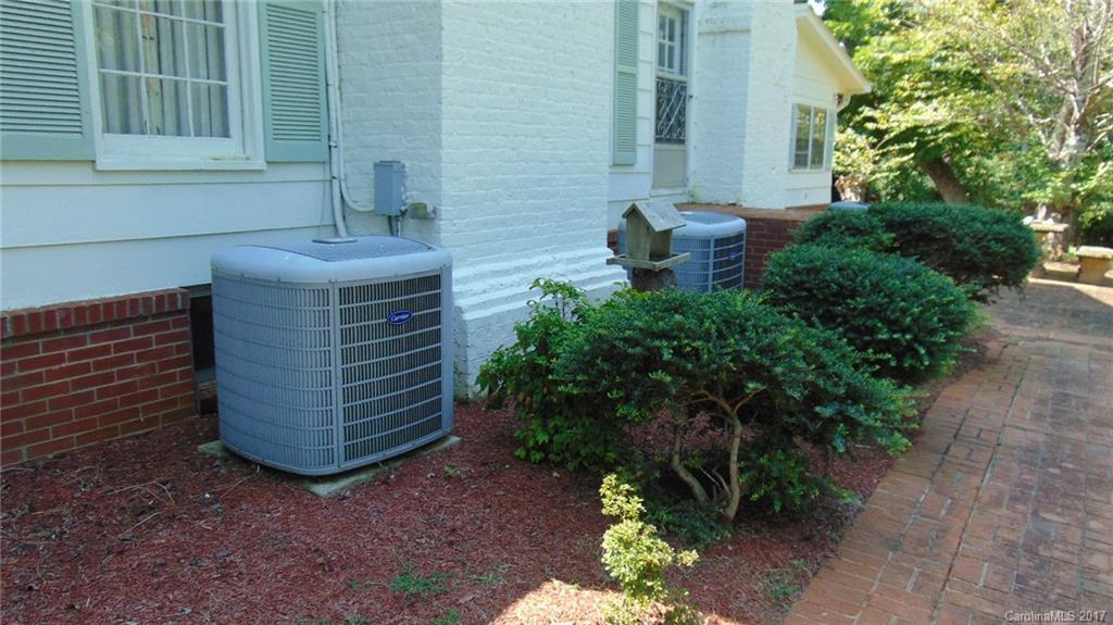 135 Chimney Rock Road Rutherfordton, NC 28139 - Photo 4 of 24 Gallery Image 4
