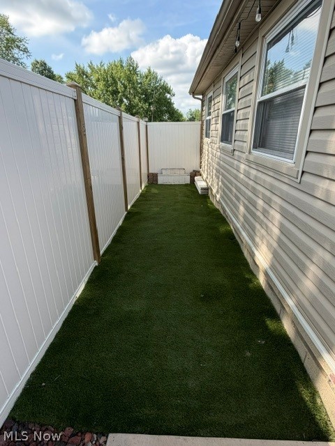 4609 Bond Warren, OH 44483 - Photo 43 of 49