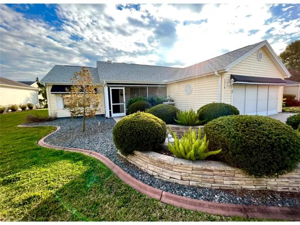 $2,100 | 1314 Corona Avenue, Lady Lake, FL 32159