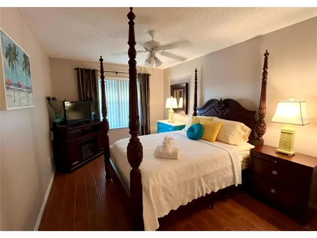 $2,100 | 1314 Corona Avenue, Lady Lake, FL 32159