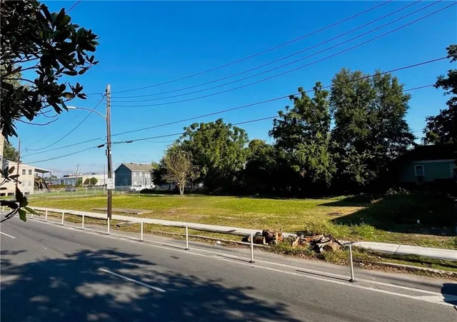 $445,000 | 2813 Martin Luther King Jr Boulevard, New Orleans, LA 70113