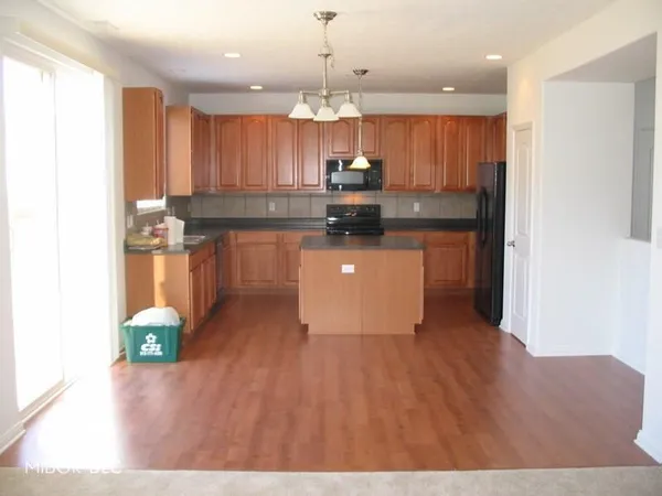 $2,750 | 11249 Candice Drive, Fishers, IN 46038