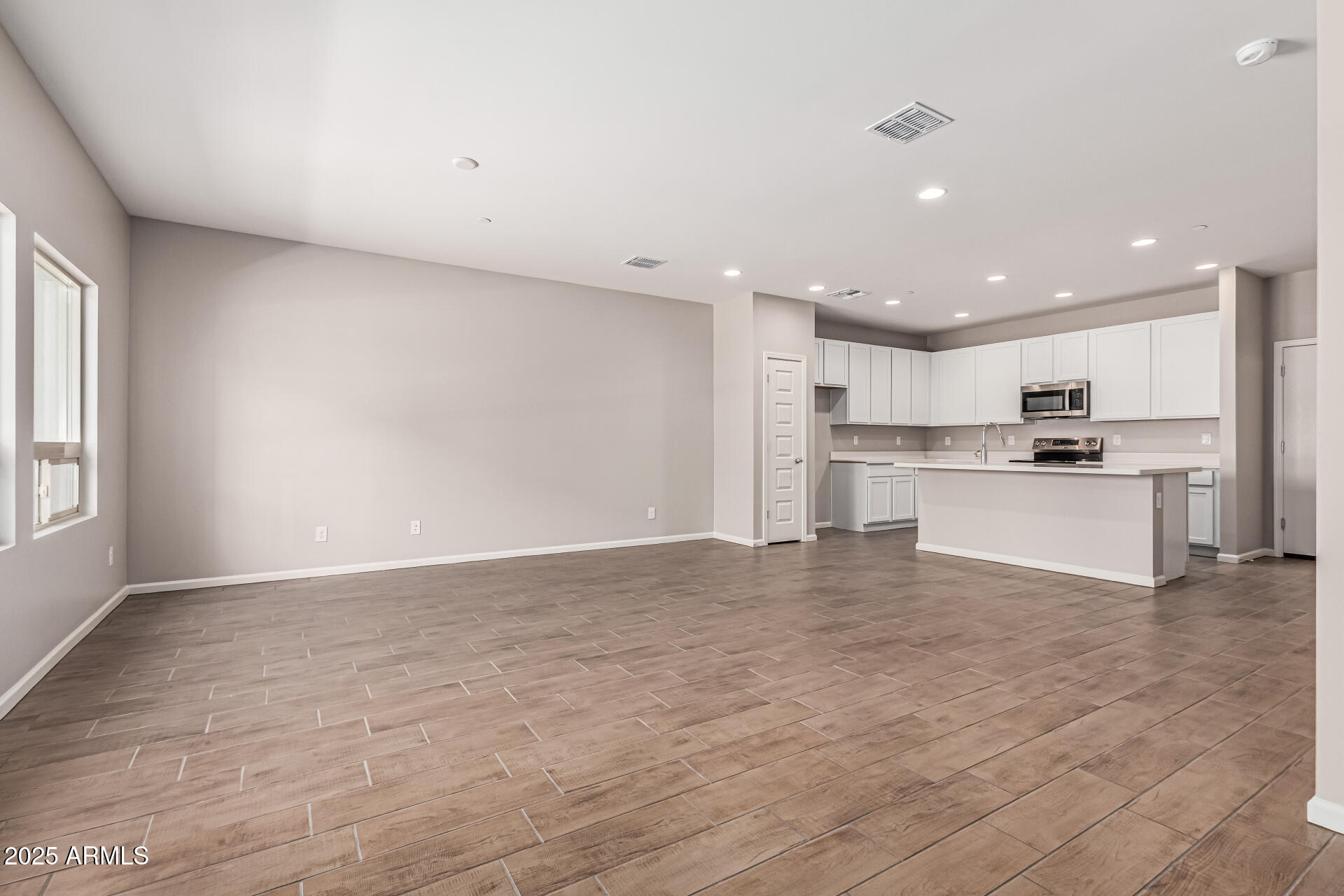 733 East Commonwealth Avenue, Unit 4 Chandler, AZ 85225 - Photo 12 of 42 06 Commonwealth