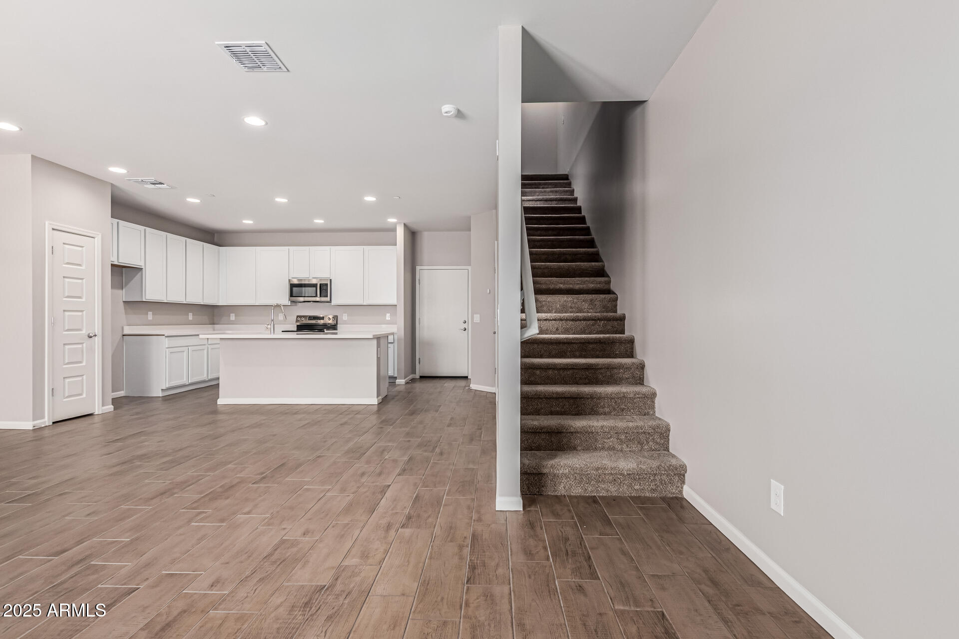 733 East Commonwealth Avenue, Unit 4 Chandler, AZ 85225 - Photo 13 of 42 07 Commonwealth