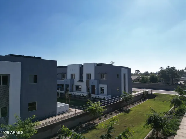 a view of building with yard