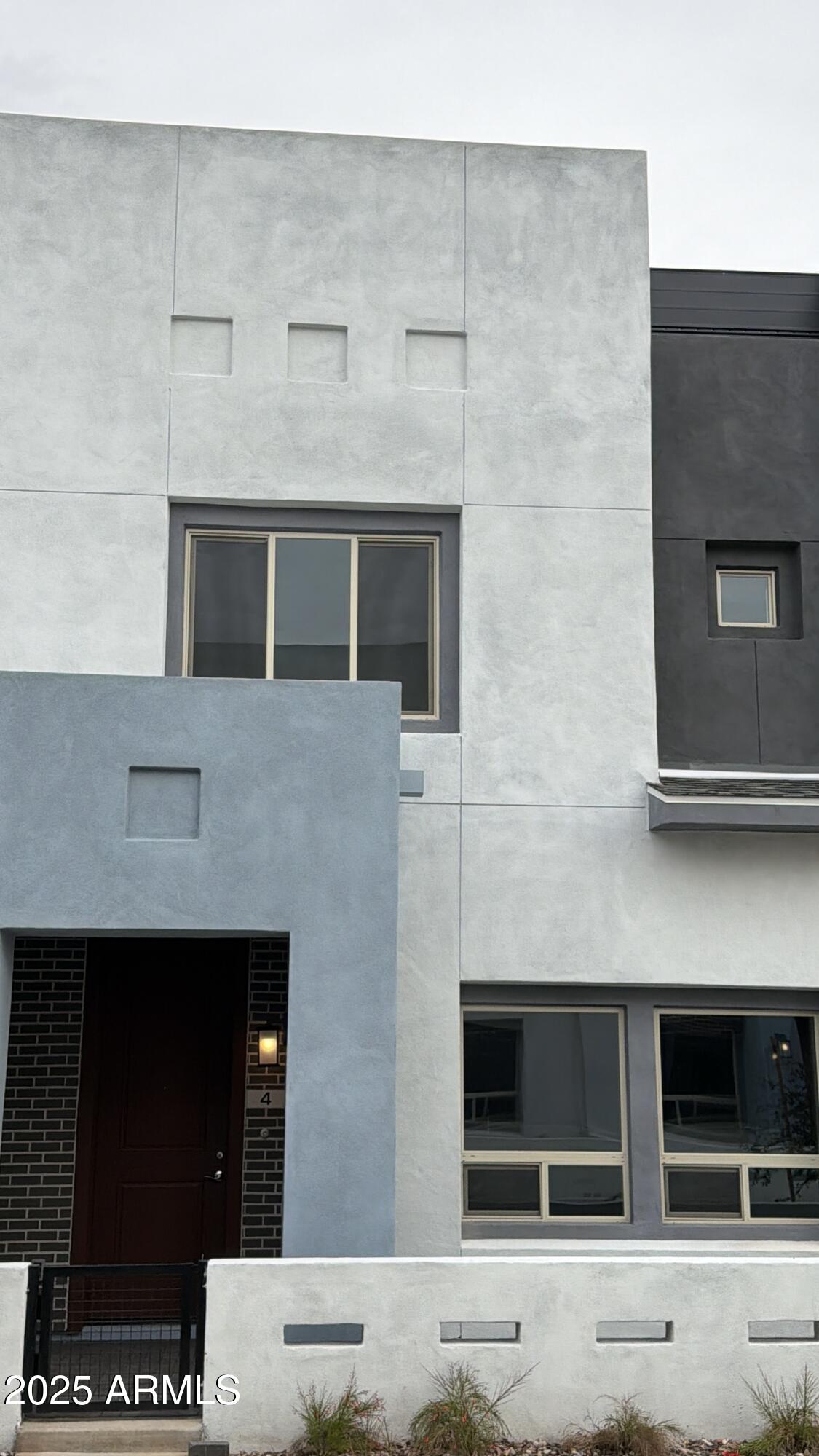 733 East Commonwealth Avenue, Unit 4 Chandler, AZ 85225 - Photo 4 of 42 IMG_0788