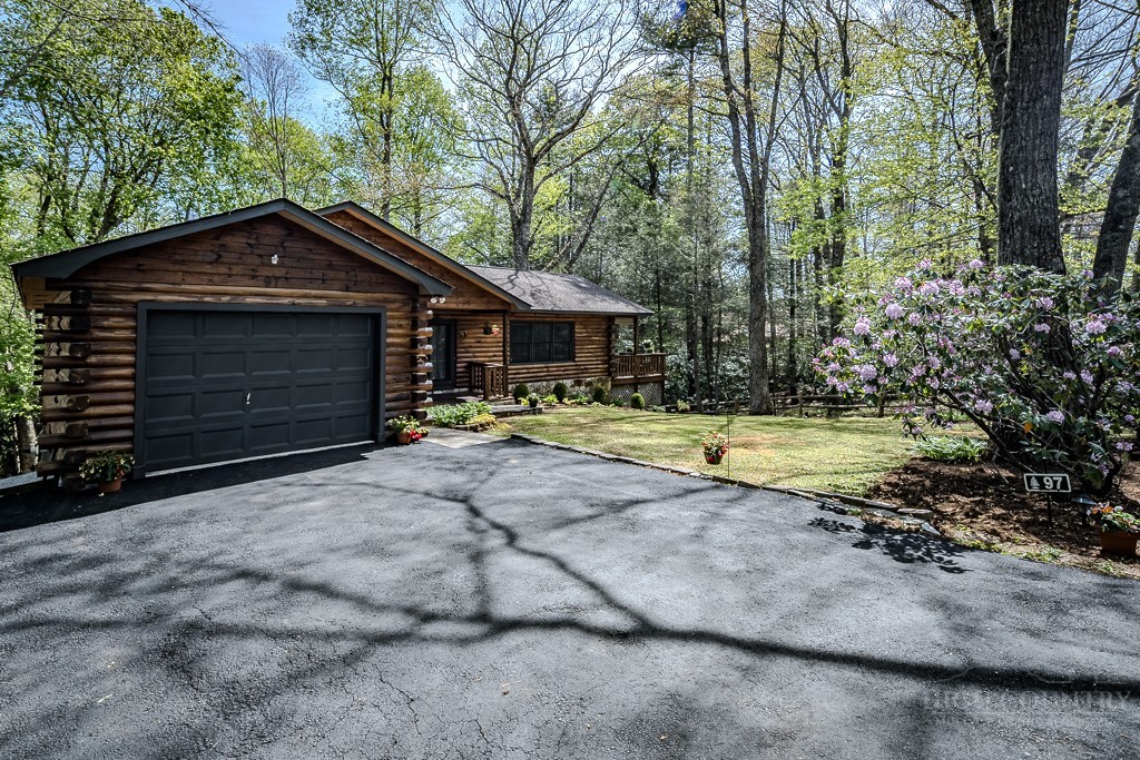 97 Lakeview Road Newland, NC 28657 - Photo 2 of 49