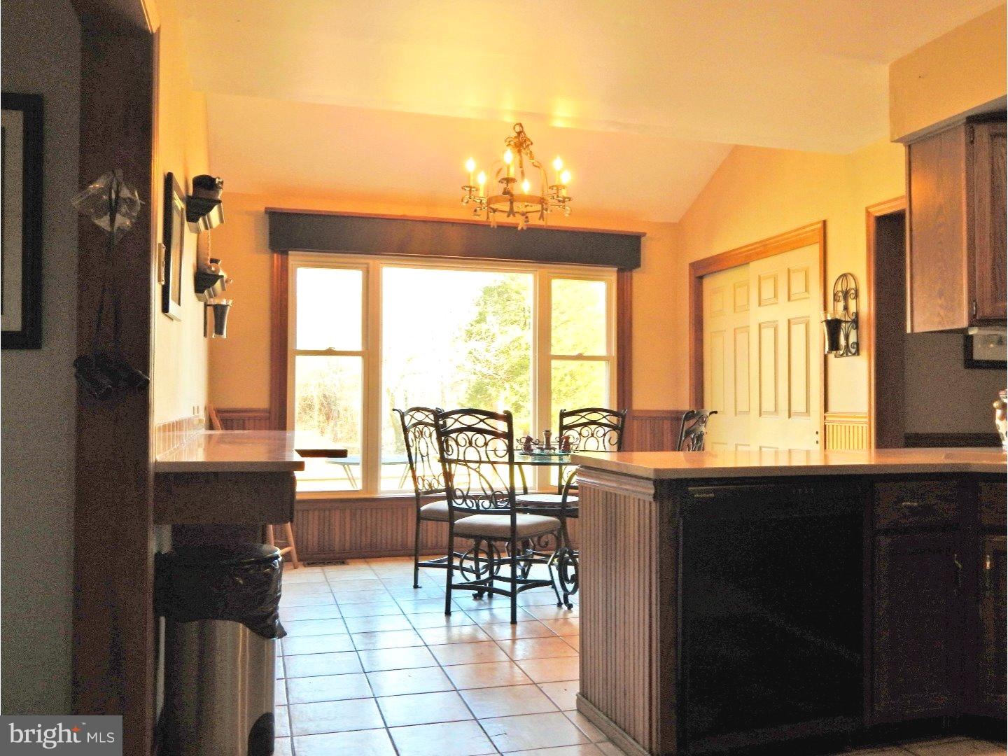 910 Little Conestoga Road Glenmoore, PA 19343 - Photo 8 of 25 Kitchen