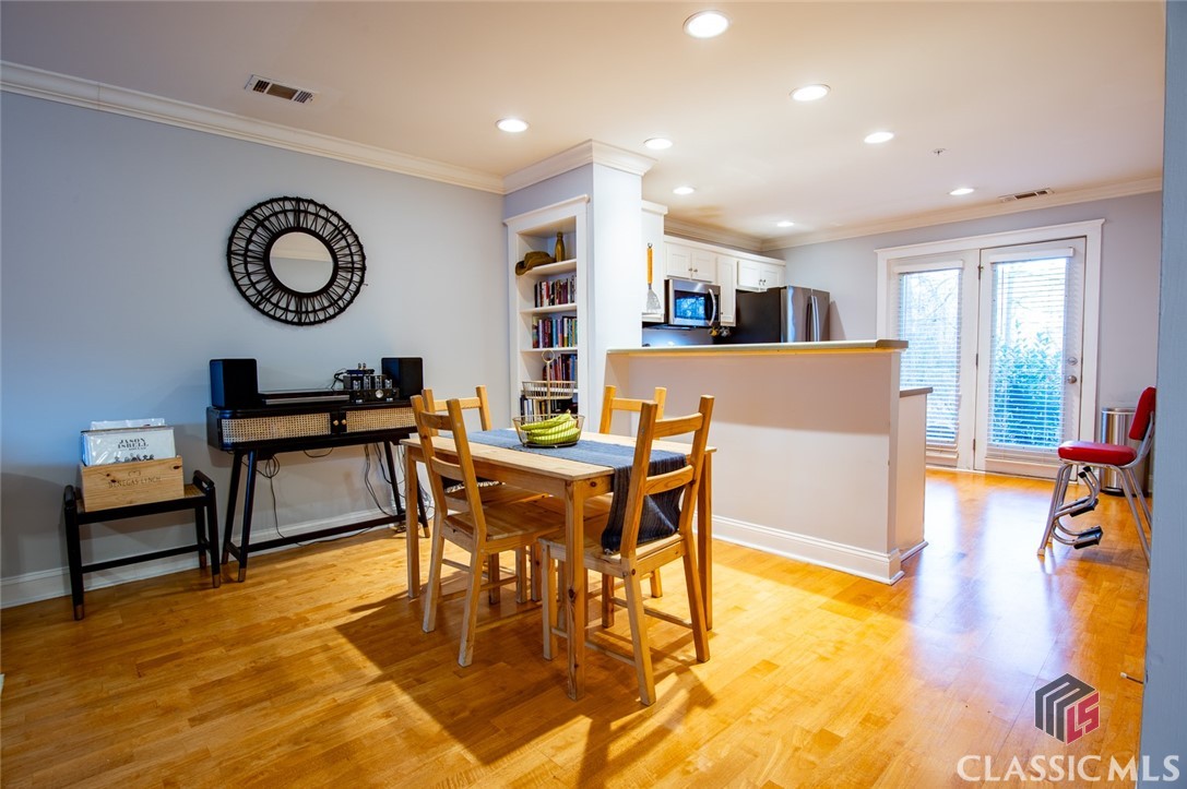 490 South Barnett Shoals Road, Unit 203 Athens, GA 30605 - Photo 13 of 48 Gallery Image 13