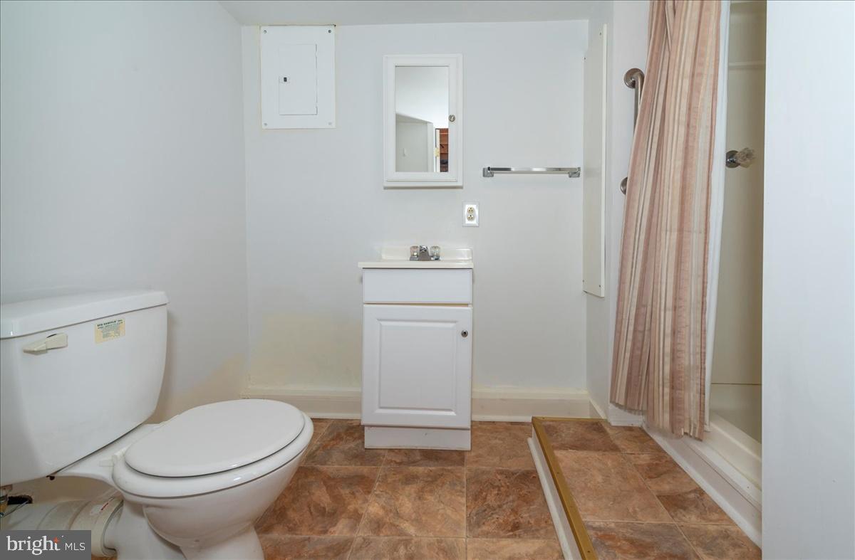 384 Greendale Road York, PA 17403 - Photo 21 of 26 Full Bath in the Lower Level