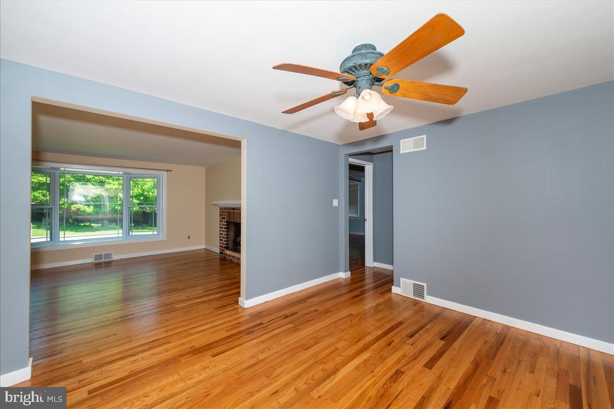 384 Greendale Road York, PA 17403 - Photo 8 of 26 Separate Dining Room