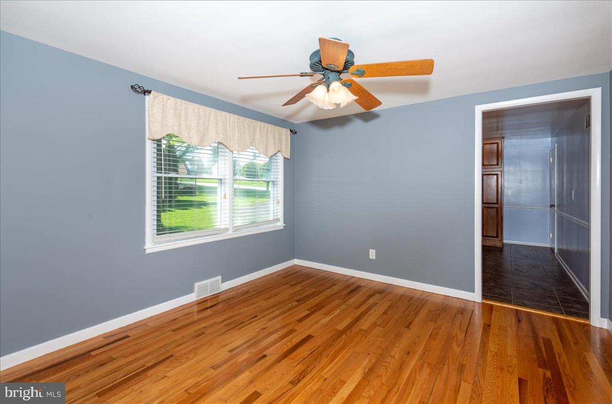 384 Greendale Road York, PA 17403 - Photo 9 of 26 Ceiling fans in all bedrooms