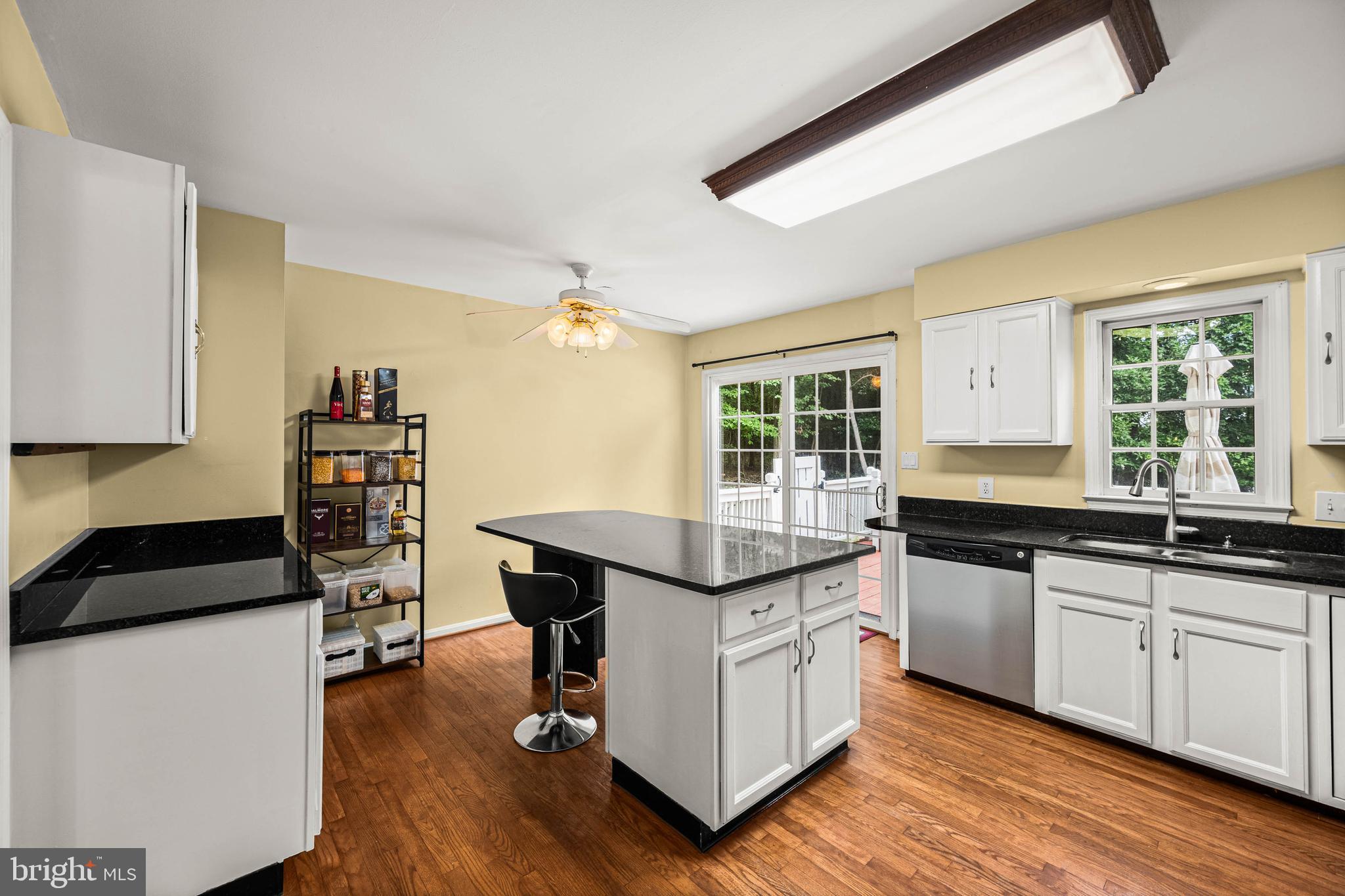 7592 Merrymaker Way Elkridge, MD 21075 - Photo 6 of 26