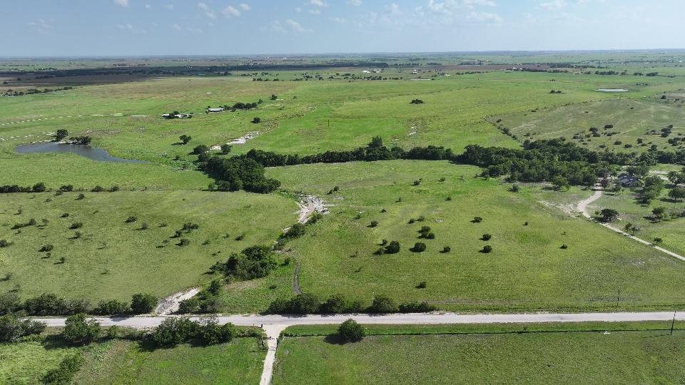 3 Hackberry Road Salado, TX 76571 - Photo 4 of 20 a view of a field with an ocean