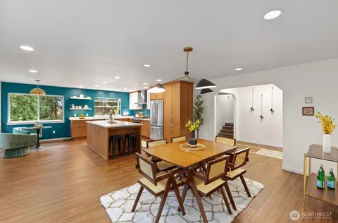 $1,025,000 | 15019 119th Avenue Southwest, Vashon, WA 98070