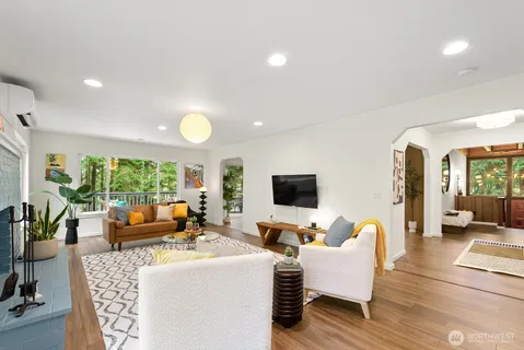 $1,025,000 | 15019 119th Avenue Southwest, Vashon, WA 98070