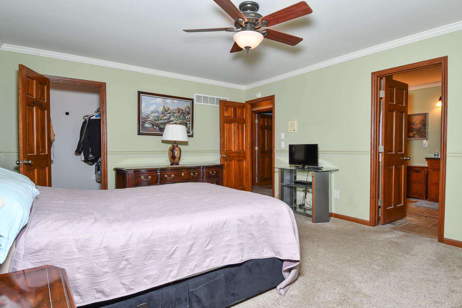 226 Cleta Court Ballwin, MO 63021 - Photo 14 of 45 Gallery Image 14