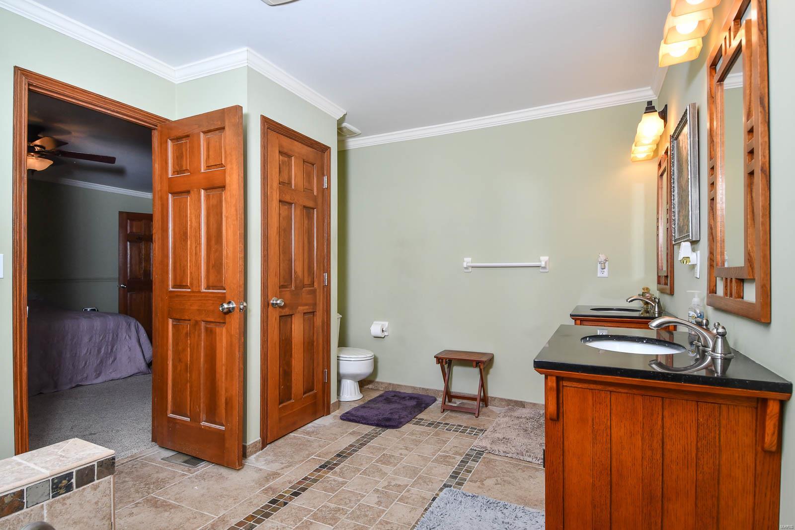 226 Cleta Court Ballwin, MO 63021 - Photo 17 of 45 Gallery Image 17