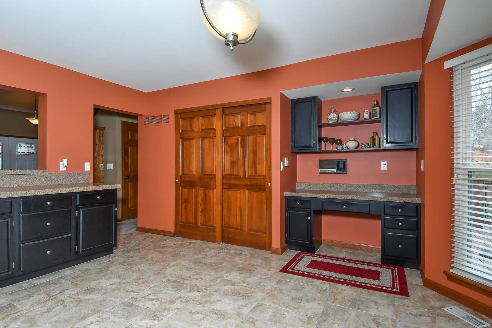 226 Cleta Court Ballwin, MO 63021 - Photo 10 of 45 Gallery Image 10