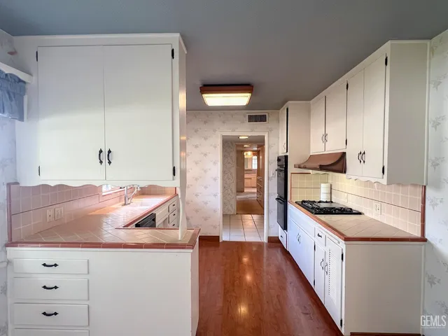 $425,000 | Undisclosed Address, Bakersfield, CA 93301