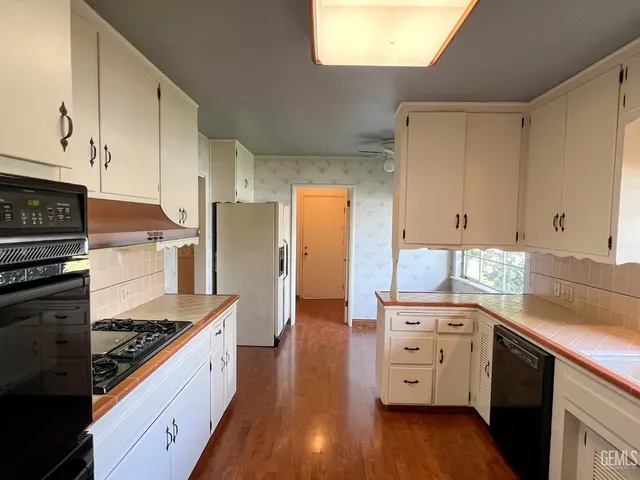 $425,000 | Undisclosed Address, Bakersfield, CA 93301