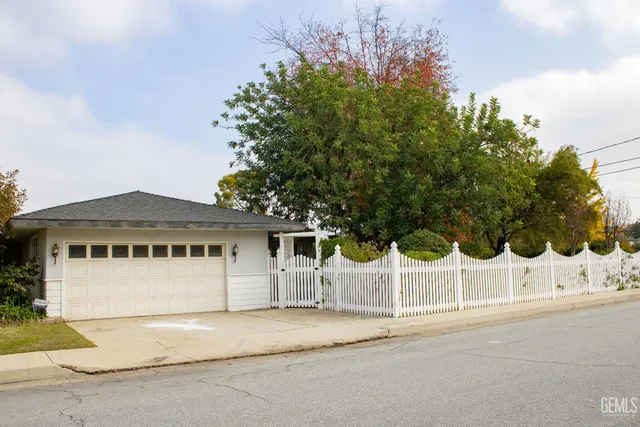 $425,000 | Undisclosed Address, Bakersfield, CA 93301
