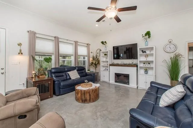 $330,000 | 18409 Gallatin Drive, Loranger, LA 70446