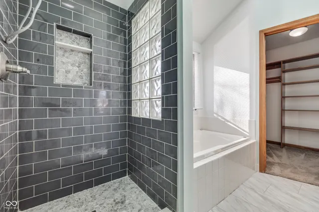 $425,000 | 403 Southcreek Drive North, Indianapolis, IN 46217