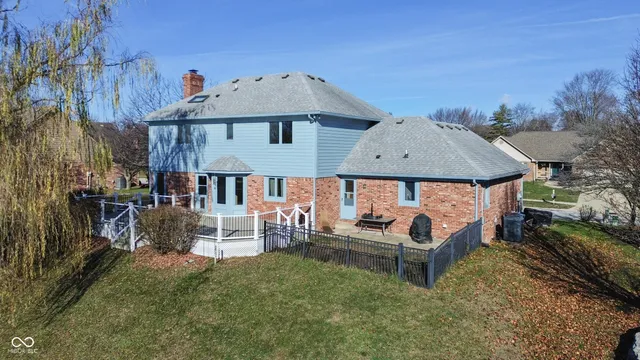 $425,000 | 403 Southcreek Drive North, Indianapolis, IN 46217