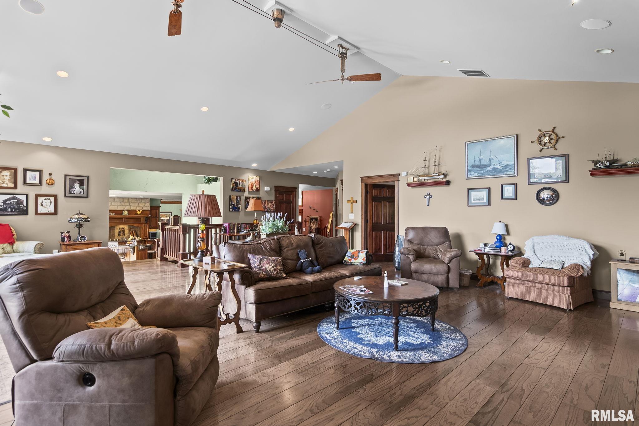 3876 Hudson Road Auburn, IL 62615 - Photo 15 of 87 Gallery Image 15
