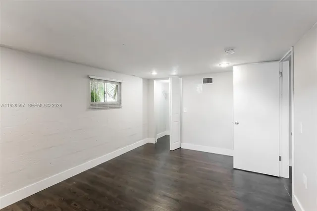 $3,370 | 1315 Northeast 203rd Street, Miami, FL 33179