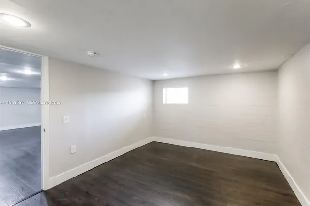 $3,370 | 1315 Northeast 203rd Street, Miami, FL 33179