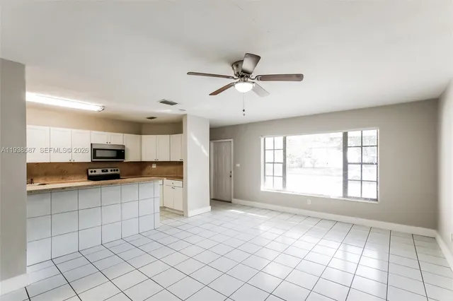 $3,370 | 1315 Northeast 203rd Street, Miami, FL 33179