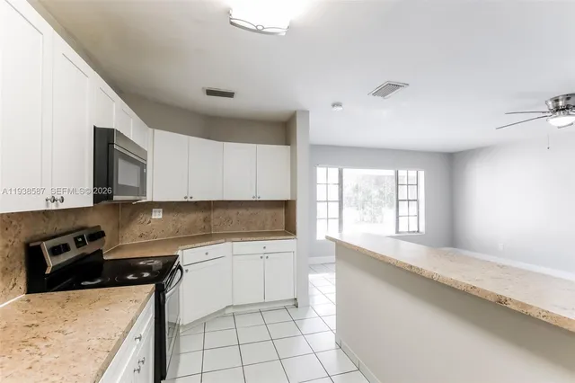 $3,370 | 1315 Northeast 203rd Street, Miami, FL 33179