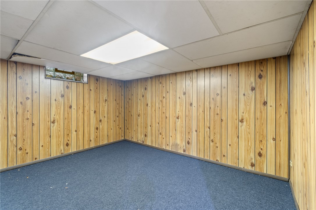 20 Studley Street Rochester, NY 14616 - Photo 24 of 35 The lower level FLEX space- need a home office? A