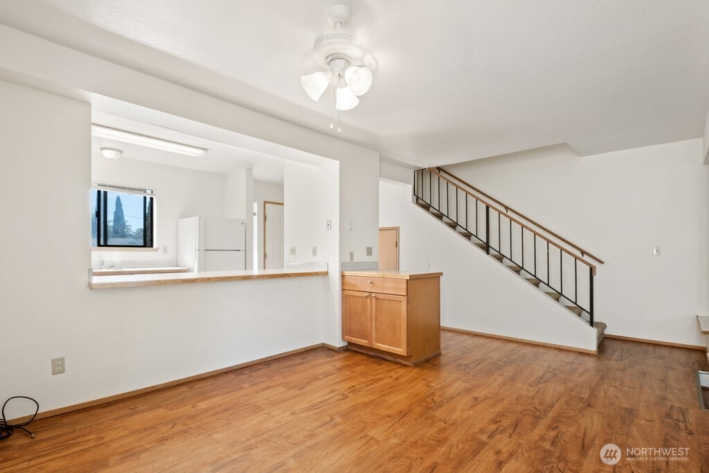 127 Union Avenue Northeast Renton, WA 98059 - Photo 7 of 26