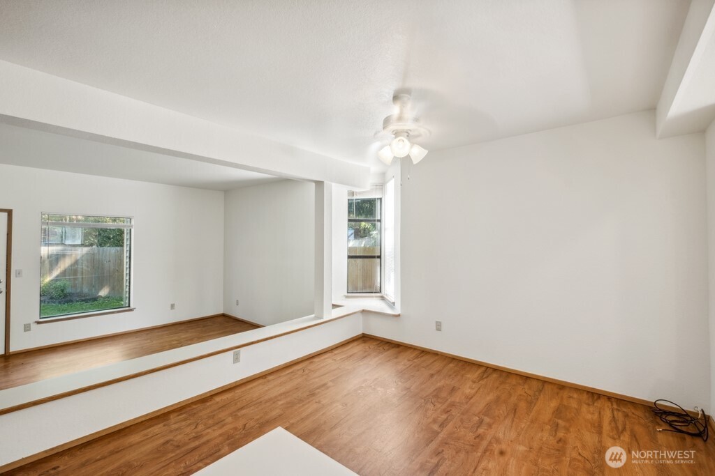 127 Union Avenue Northeast Renton, WA 98059 - Photo 9 of 26