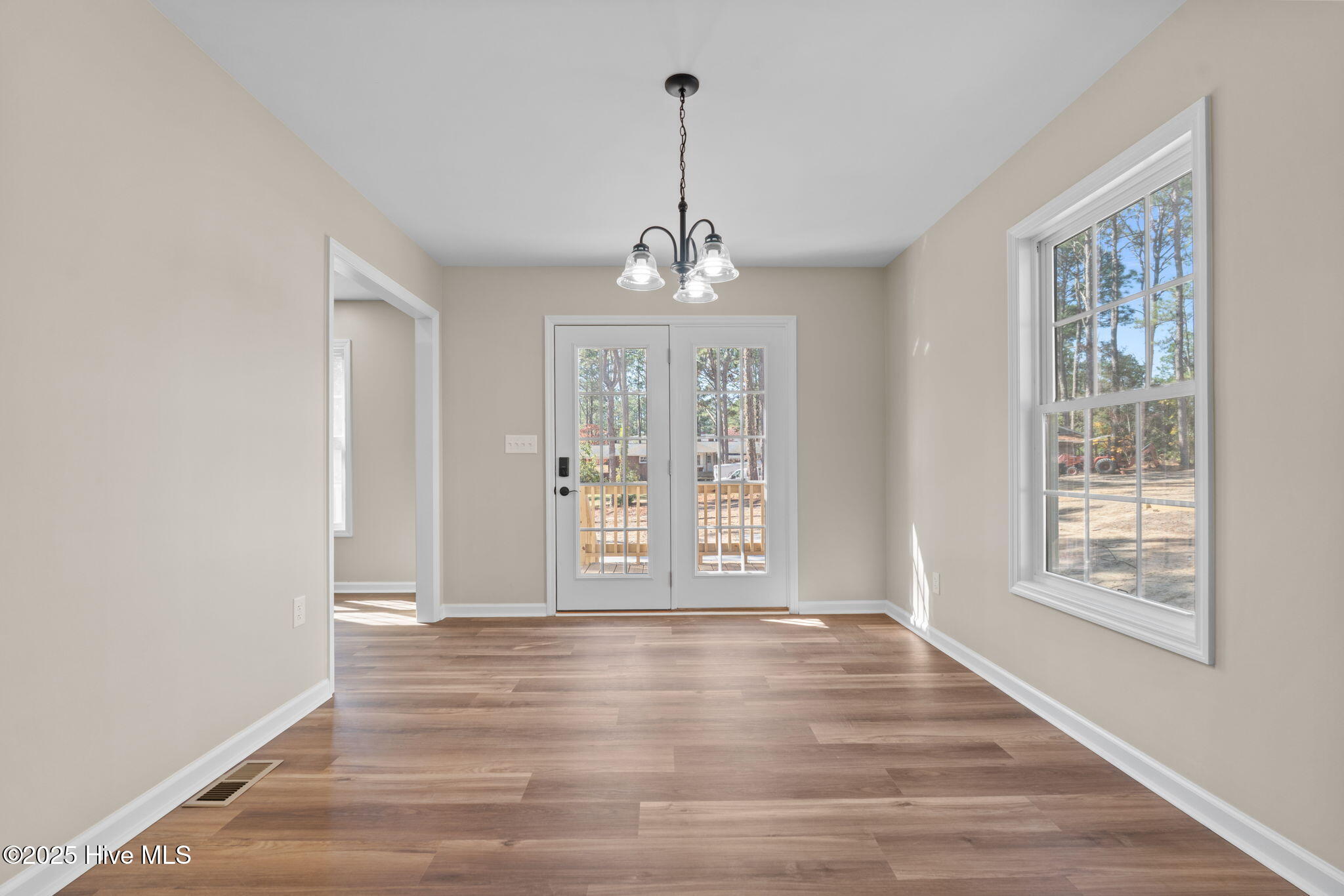 215 Beech Street Hamlet, NC 28345 - Photo 9 of 47 24-web-or-mls-DSC01134