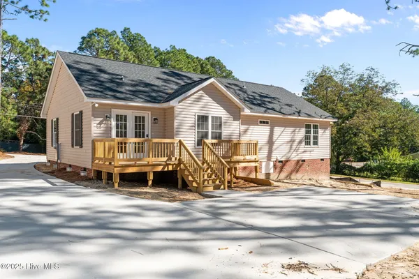 $319,000 | 215 Beech Street, Hamlet, NC 28345