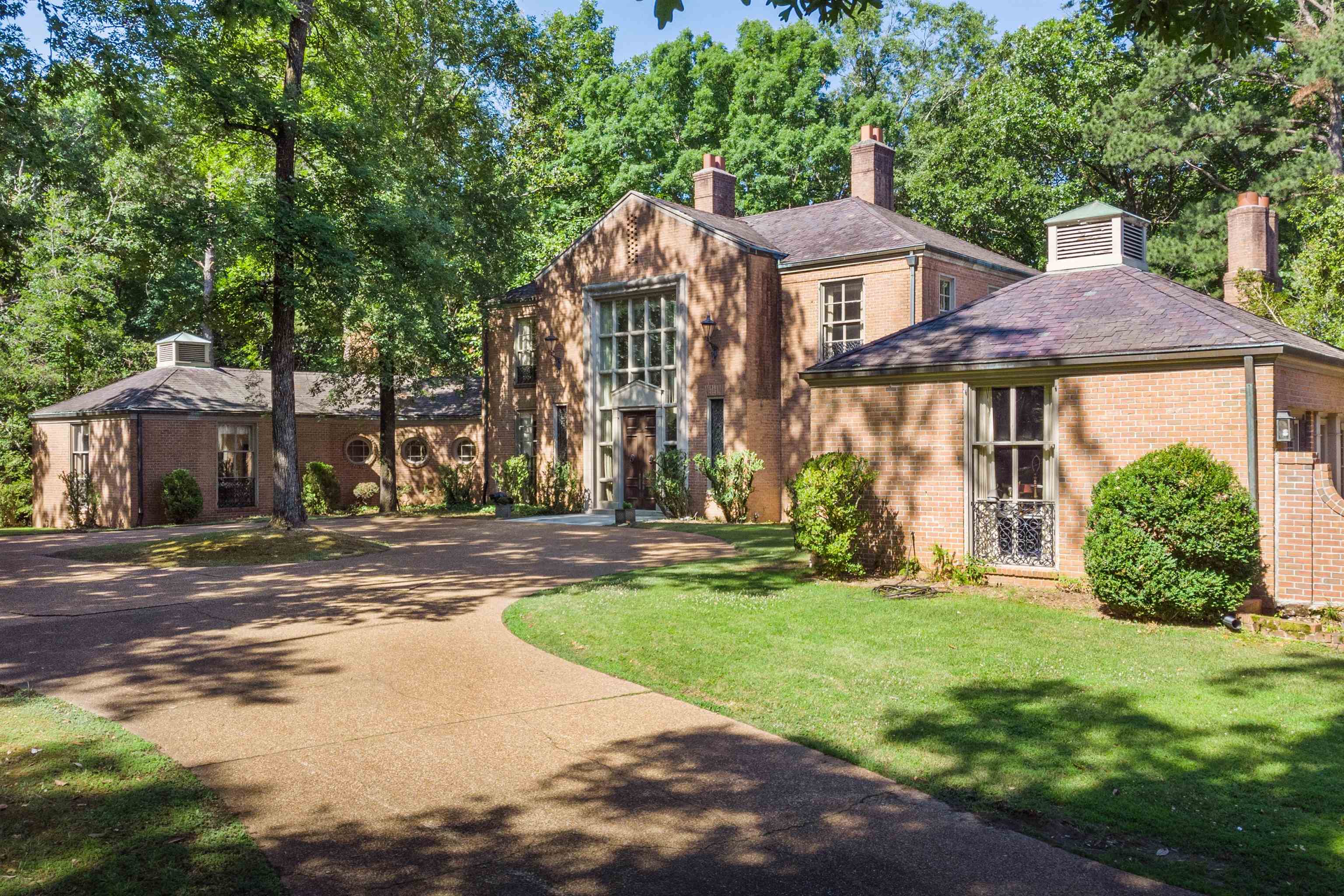 615 South Shady Grove Road Memphis, TN 38120 - Photo 1 of 11 Gallery Image 1